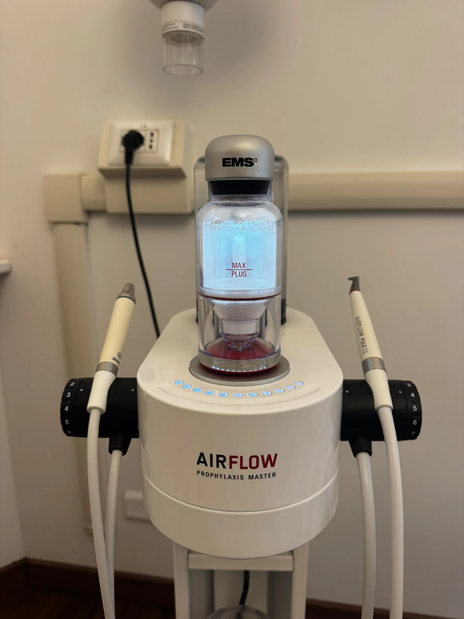 Dispositivo EMS AIRFLOW Prophylaxis Master nello studio